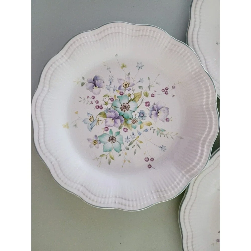 5 Mikasa Allura Chantal Pattern Bread/Dessert Plates DH 902 Vintage 1980s